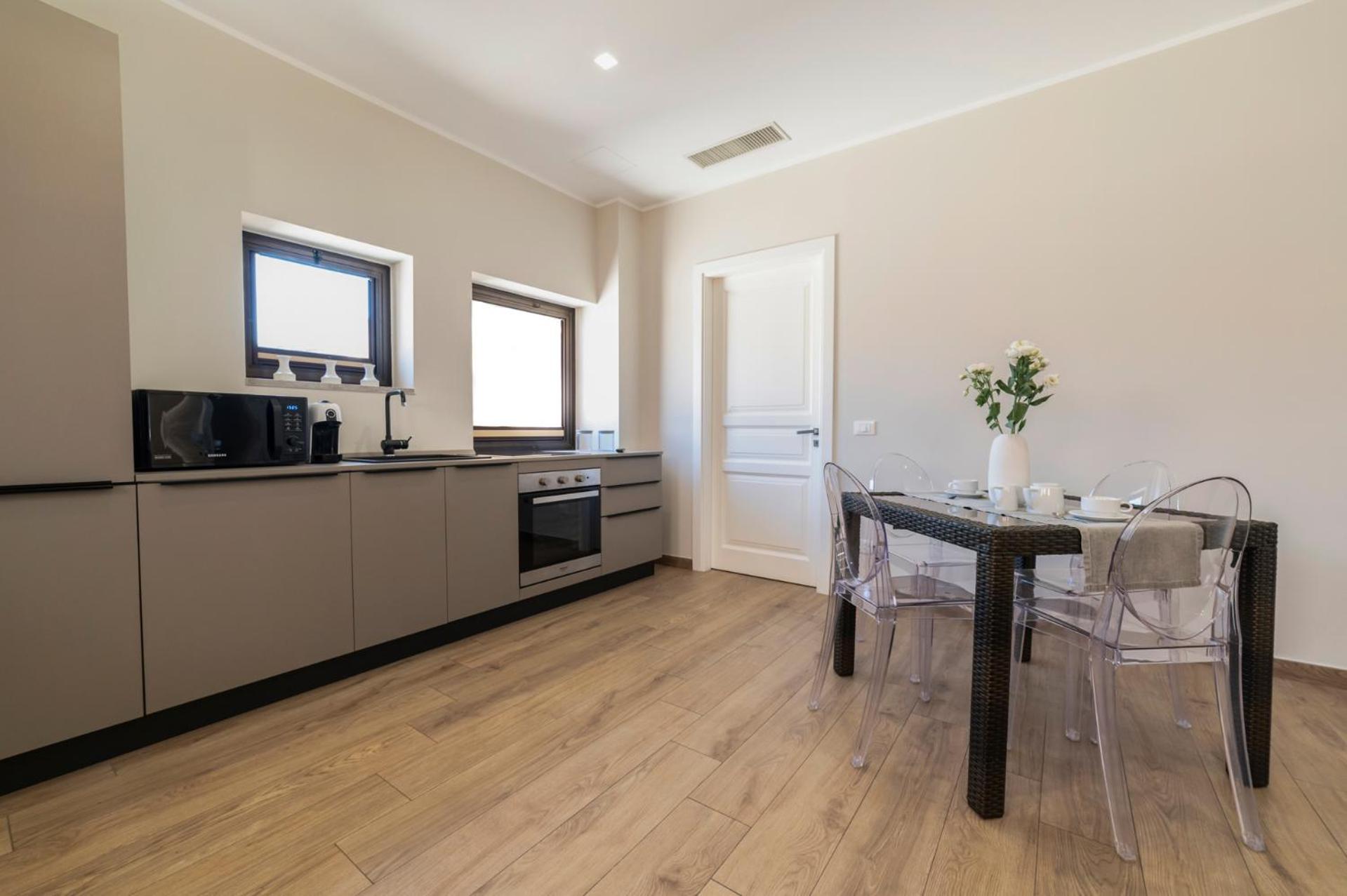 B&B Ruggero Settimo - Room & Suite — Photos 3